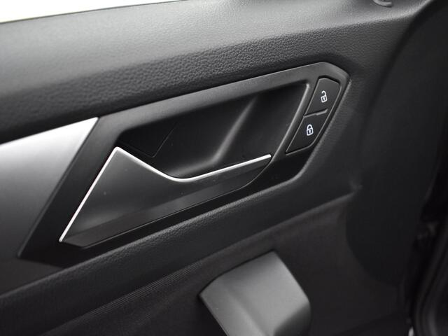 Volkswagen T-Roc Life Edition 1.0 TSI 116 pk 6 versn. Hand · Private lease ¤ 498 per maand · MEGA Sale · INCL INRUILBONUS 29.900!!!!