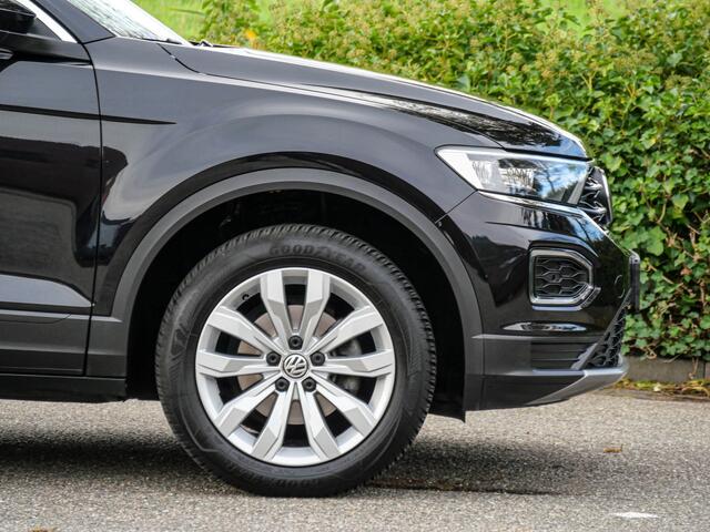 Volkswagen T-Roc 1.5 TSI 150PK Automaat Style Business | PANODAK | CAMERA | CARPLAY |