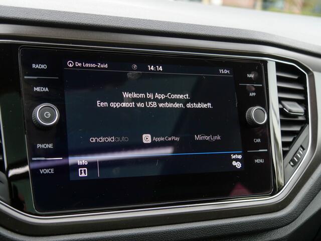 Volkswagen T-Roc 1.5 TSI 150PK Automaat Style Business | PANODAK | CAMERA | CARPLAY |