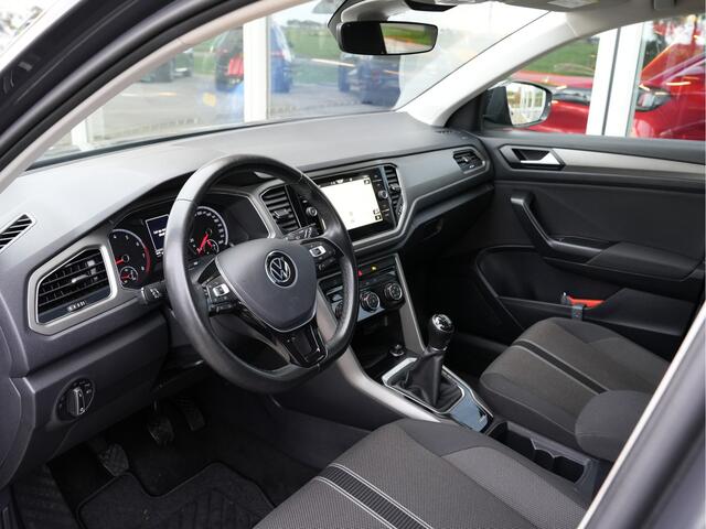 Volkswagen T-Roc 1.0 TSI Style | Navigatie | Adaptive Cruise | PDC | Android/Apple Carplay