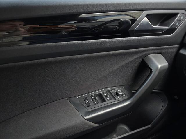 Volkswagen T-Roc 2.0 TSI 4Motion Sport |BLACK STYLE|Trekgewicht 1700kg|