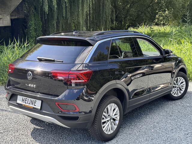 Volkswagen T-Roc TSI 115PK LIFE NAVI/PDC/CARPLAY