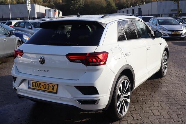 Volkswagen T-Roc 1.5 TSI Sport Business R Navigatie, Apple Carplay, Climate control, Stoelverwarming, Adaptieve Cruise control