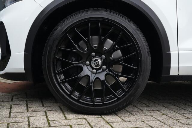 Volkswagen T-Roc 2.0 TSI 4Motion R 300pk Panoramadak/Akrapovic/Camera