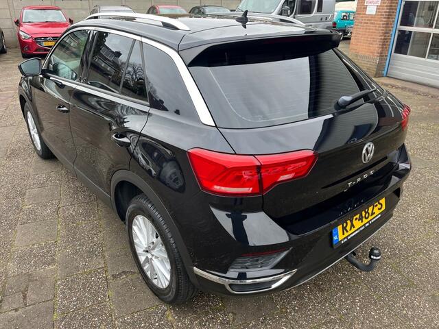 Volkswagen T-Roc 1.5 TSI STYLE NL AUTO NAP LOGISCH 150PK