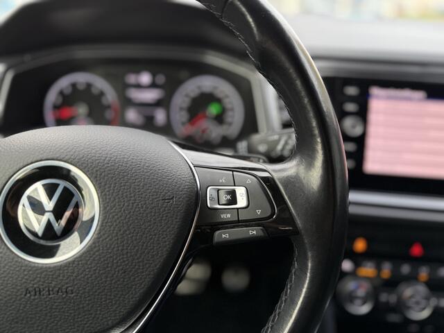 Volkswagen T-Roc 1.5 TSI Sport Automaat!! | Stoel/Stuurverwarming | Navi | Camera | PDC V+A | Led Koplampen | RIJKLAARPRIJS INCL 12 MAANDEN GARANTIE EN BEURT