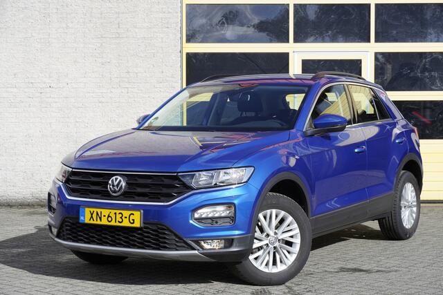 Volkswagen T-Roc 1.5 TSI 150PK! Style BJ2019 Lmv 16" | Led | Pdc | Airco | Cruise control | Trekhaak | Getint glas
