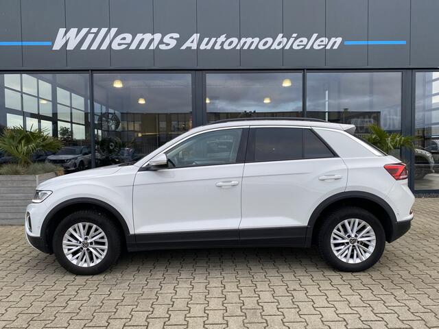 Volkswagen T-Roc 1.5 TSI Life Business Trekhaak & Virtual Cockpit, App Connect