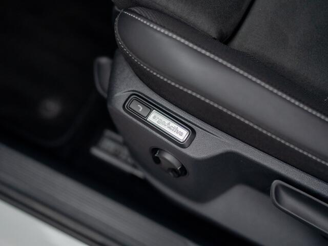 Volkswagen T-Roc 1.5 TSI 150Pk DSG Style | Trekhaak afnb. | IQ Light | Allseason banden | Prijs Rijklaar!!