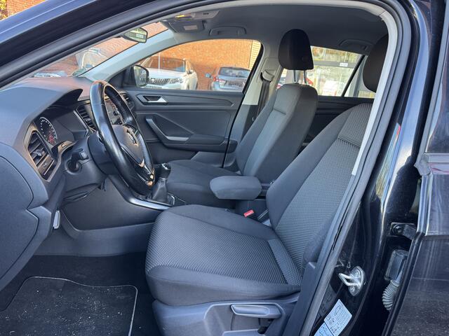 Volkswagen T-Roc 1.0 TSI Style // APPLE CARPLAY - ANDROID AUTO // PDC // CLIMA // STOELVERWARMING //
