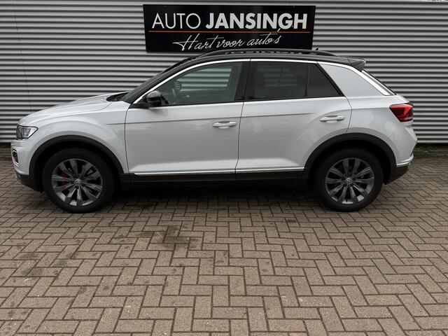 Volkswagen T-Roc 1.5 TSI Sport | ACC | Led Koplampen | Navigatie | Stoelverwarming | LM Velgen | RIJKLAAPRIJS INCL 12 MAANDEN GARANTIE EN BEURT