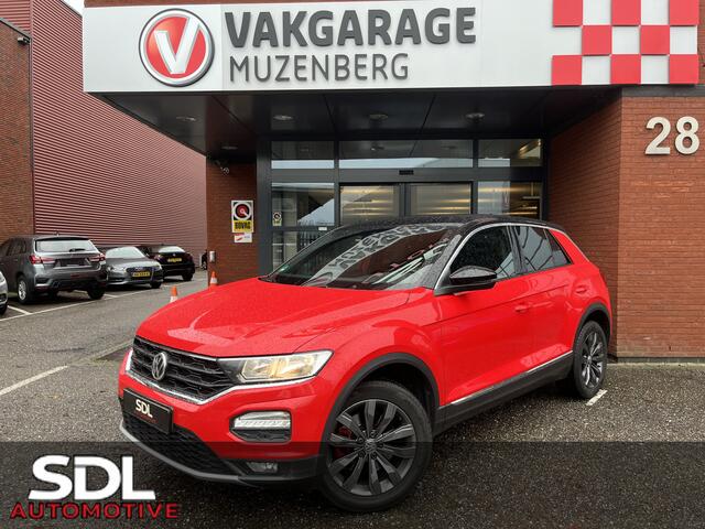 Volkswagen T-Roc 1.0 TSI Sport // ADAPT. CRUISE // DODEHOEK // NAVI // APPLE-ANDROID AUTO // PDC V+A //