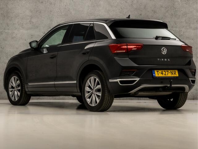 Volkswagen T-Roc 1.0 TSI Sport (STOELVERWARMING, TREKHAAK, GETINT GLAS, SPORTSTOELEN, PARKEERSENSOREN, ARMSTEUN, BLUETOOTH, NIEUWSTAAT)
