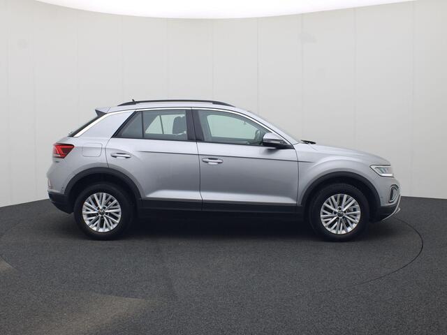 Volkswagen T-Roc 1.0TSI/110PK Life · Navigatie · Parkeersensoren · LED · Garantie tot september 2027 of 100000km.
