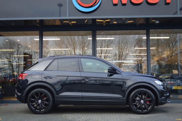 Volkswagen T-Roc 1.5 TSI Sport DSG Led Navi Virtual Acc Camera CarPlay Afn.trekh Pdc
