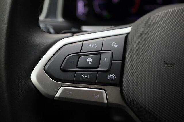 Volkswagen T-Roc 1.5TSI/150PK Style DSG · Navigatie · Apple/Android · Trekhaak · Garantie tot januari 2027