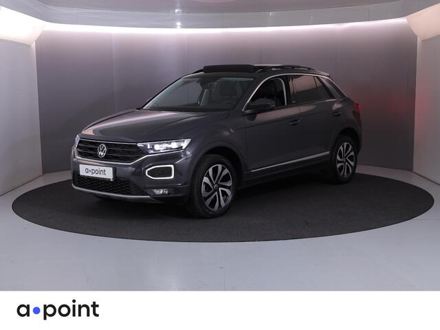 Volkswagen T-Roc 1.5 TSI Style 150 pk Automaat (DSG) | Navigatie | Panoramadak | Parkeersensoren | Achteruitrijcamera | Stoelverwarming | LED koplampen |