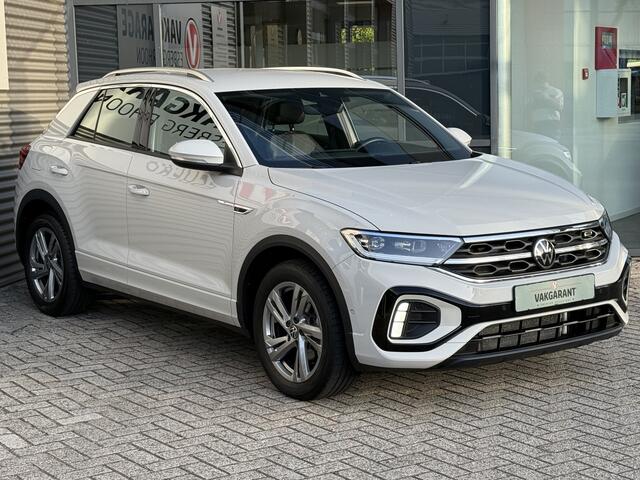 Volkswagen T-Roc 1.5 TSI R-Line DSG NAVI/APPLE CARPLAY,PDC,IQ LIGHT,VIRTUAL