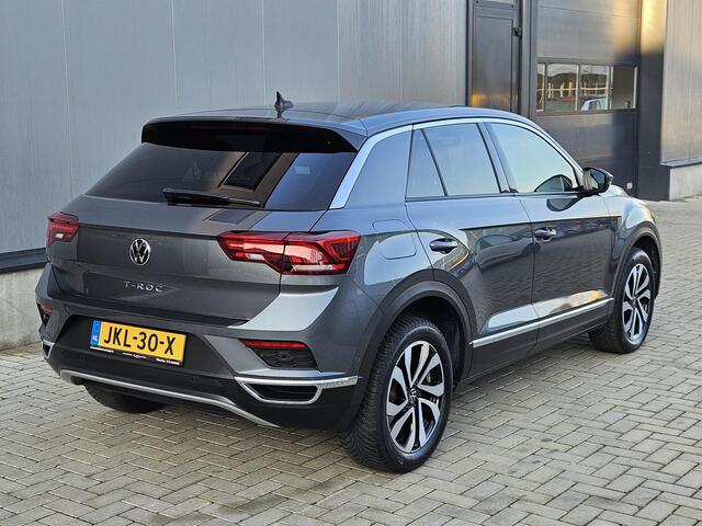 Volkswagen T-Roc 1.5 TSI Automaat Style Business Carplay Stoelvw