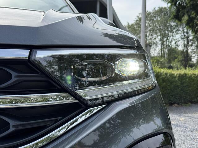 Volkswagen T-Roc 1.5 TSI 150pk DSG R-Line (Camera,IQ,Virtual,Lane,Side)