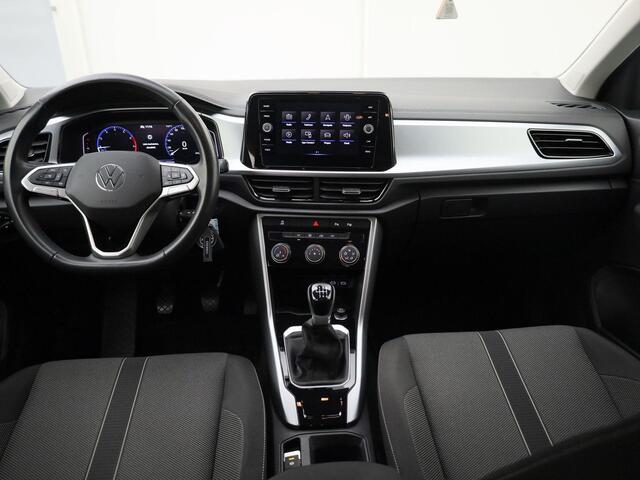 Volkswagen T-Roc 1.0TSI/110PK Life · Apple/Android Car Play · Parkeersensoren · LED · Garantie tot 01-01-2027 of 100.000km