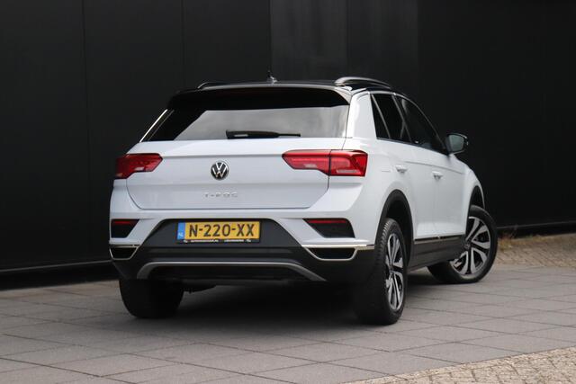 Volkswagen T-Roc 1.5 TSI Sport Business R | STOELVERW. | PANO | CAMERA | NAVI | CRUISE | APPLE CARPLAY |