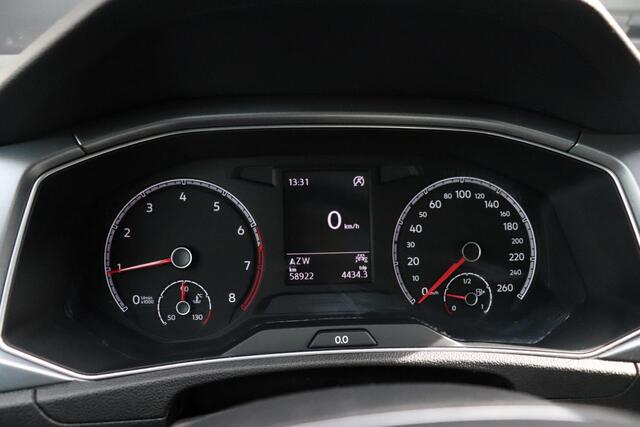 Volkswagen T-Roc 1.5 TSI Sport Business R | STOELVERW. | PANO | CAMERA | NAVI | CRUISE | APPLE CARPLAY |