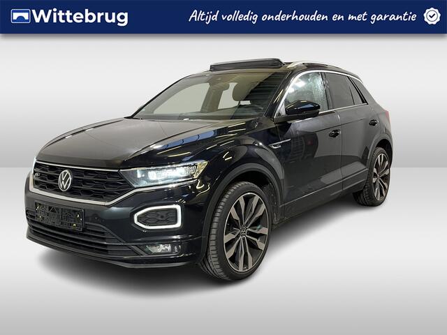 Volkswagen T-Roc 1.5 TSI R-Line / AUTOMAAT/ PANO/ 2x R-LINE/ PARK. SENSOREN + CAMERA/ LED/ DODE HOEK/ ADAPT. CRUISE/ NAV/ APP-CONNECT/ DIGITAL DASH./ DAB/ ELEK. ACHTERKLEP/ 19'' LMV
