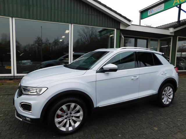 Volkswagen T-Roc 1.5TSI 150PK SPORT!! All-in Prijs! Trekhaak!