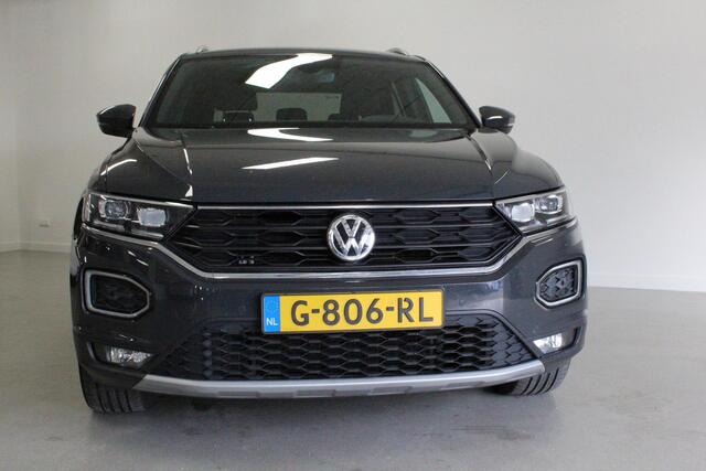 Volkswagen T-Roc 1.5 TSI Sport | CARPLAY | D-GLAS | ACC | CARPLAY | 17'LMV | CLIMA | LED | PDC | SPORT-INT! |