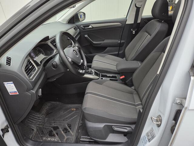 Volkswagen T-Roc 1.5 TSI Style Business | DSG | Camera | Pano | Clima |*
