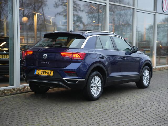 Volkswagen T-Roc 1.5 TSI Style Business | Panodak | Navigatie | Climate Control | Android/Apple Carplay