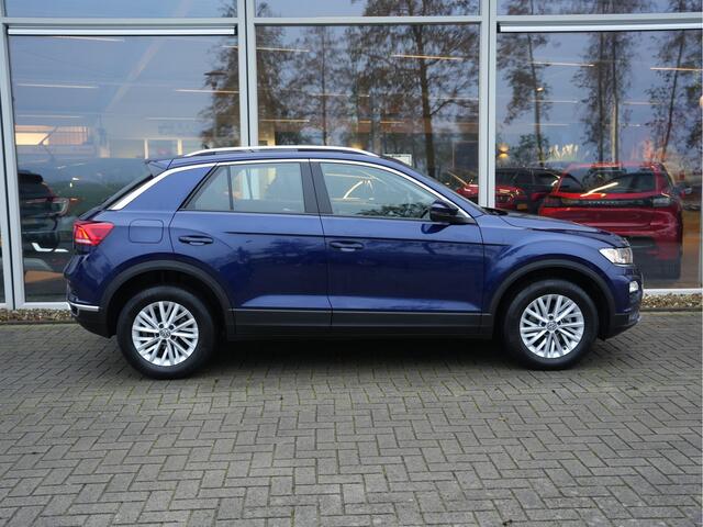 Volkswagen T-Roc 1.5 TSI Style Business | Panodak | Navigatie | Climate Control | Android/Apple Carplay