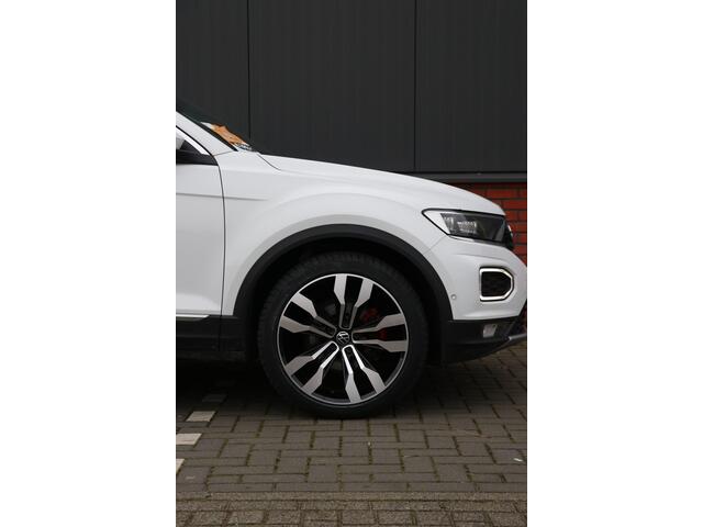 Volkswagen T-Roc 2.0 TSI 4Motion Sport Automaat | camera | digital dash |