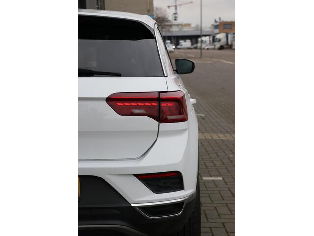 Volkswagen T-Roc 2.0 TSI 4Motion Sport Automaat | camera | digital dash |