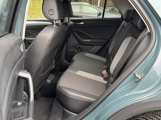 Volkswagen T-Roc TSI 115PK LIFE NAVI/CARPLAY/SIDE-ASSIST