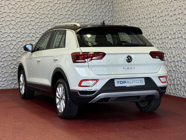 Volkswagen T-Roc 1.5 TSI 150PK STYLE PLUS BI-TONE ZWART DAK/SPIEGELS ALCANTARA IQ. ELEK.KLEP ADAP.CRUISE VIR.COCKPIT CAMERA STOEL/STUUR VERW. 17''LMV 06/2024