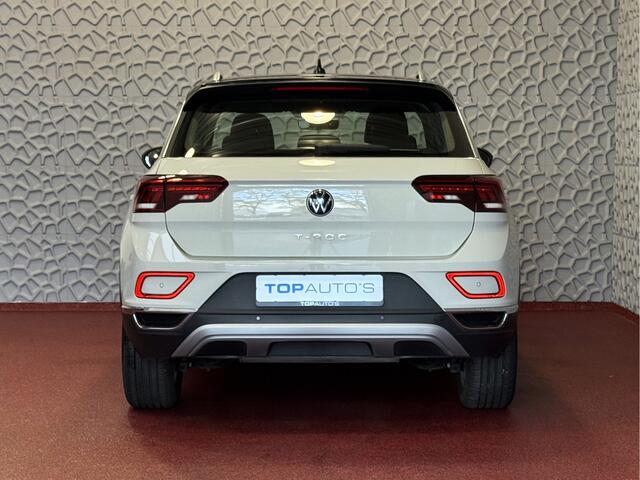 Volkswagen T-Roc 1.5 TSI 150PK STYLE PLUS BI-TONE ZWART DAK/SPIEGELS ALCANTARA IQ. ELEK.KLEP ADAP.CRUISE VIR.COCKPIT CAMERA STOEL/STUUR VERW. 17''LMV 06/2024
