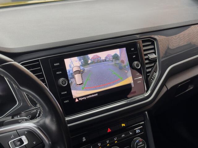 Volkswagen T-Roc 1.5 TSI AUT7 R-LINE-SPORT NAVI CAMERA DIGI-DASH LED LMV PDC