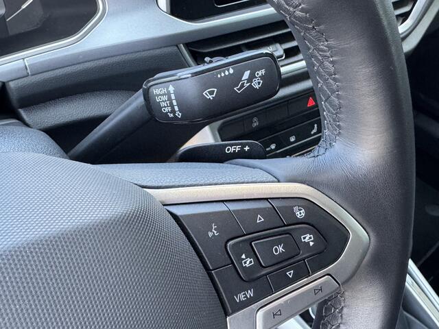 Volkswagen T-Roc Cabrio 1.5 TSI, Stuurverwarming, Trekh, ACC, DAB-tuner, windscherm, Face Lift model. . Een proefrit levert het bewijs. Neem contact op en we maken een afspraak!