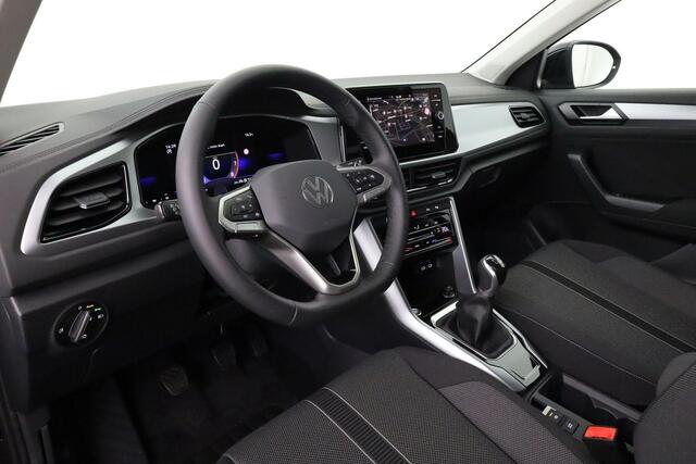 Volkswagen T-Roc Life Edition 1.0 TSI 85 kW / 116 pk | LED | Camera | Trekhaak | Park Assist | Keyless | 17 inch