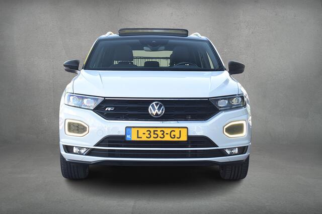 Volkswagen T-Roc 1.5 TSI Sport Business R | Pano | Half Leer | Virtual | Apple CarPlay