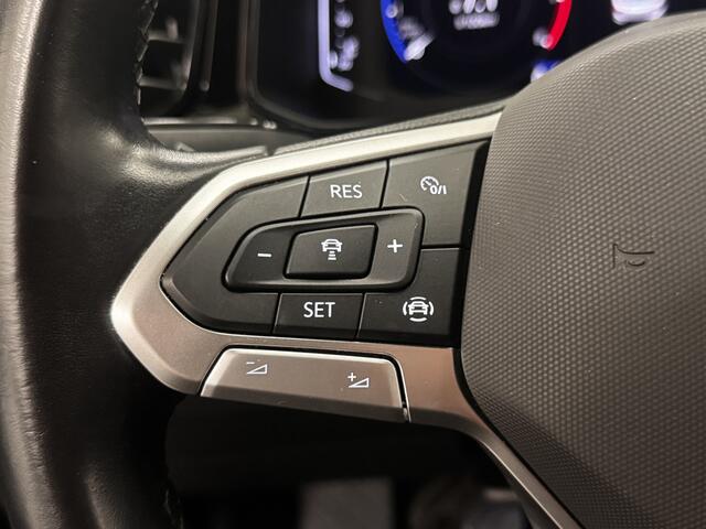 Volkswagen T-Roc 1.5 TSI SPORT Business CARPLAY