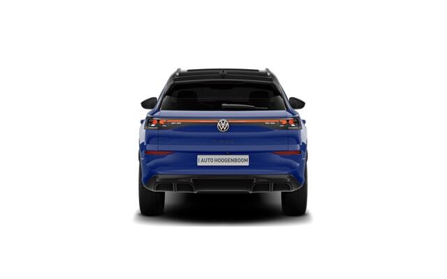 Volkswagen T-Roc R-Line First Edition | 'App-Connect' draadloze smartphone integratie | 30,5 cm display met 2D en 3D weergave | Achterklep, elektrisch, met sensorgestuurde opening (Easy Open)