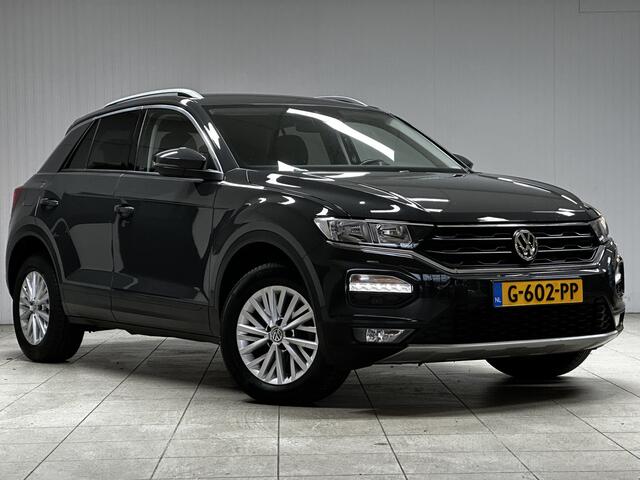 Volkswagen T-Roc 1.5 TSI Style Business/ Trekhaak!/ DAB+/ Apple+Android/ Elek.Klep/ LED Dagrijverl./ Clima/ Navi/ Cruise/ Bluetooth/ Multi.LEDER.Stuur/ Elek.Pakket/ Isofix/ PDC V+A.