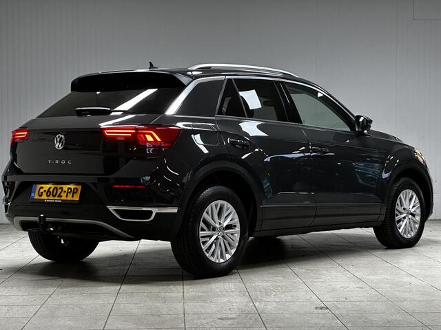 Volkswagen T-Roc 1.5 TSI Style Business/ Trekhaak!/ DAB+/ Apple+Android/ Elek.Klep/ LED Dagrijverl./ Clima/ Navi/ Cruise/ Bluetooth/ Multi.LEDER.Stuur/ Elek.Pakket/ Isofix/ PDC V+A.