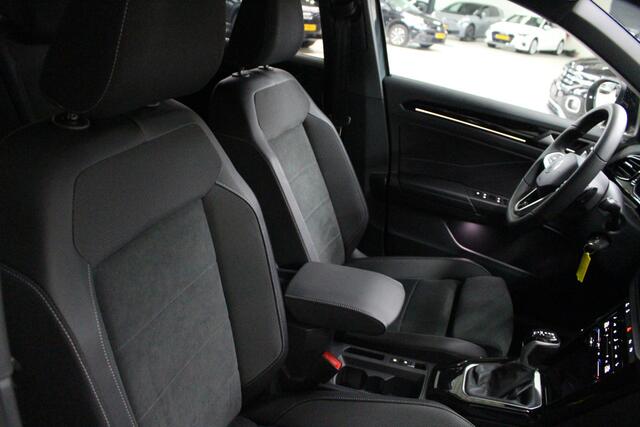 Volkswagen T-Roc 1.5 TSI 150PK R-Line Blackstyle Navigatie | 18" Velgen Nevada | Climate Control | IQ-Light Led