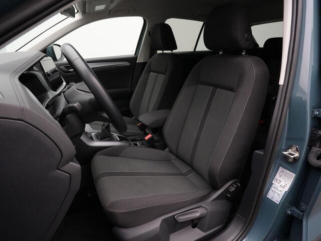 Volkswagen T-Roc 1.0 TSI 110 pk Life | Parkeersensoren voor/achter | Adaptive Cruise | Carplay