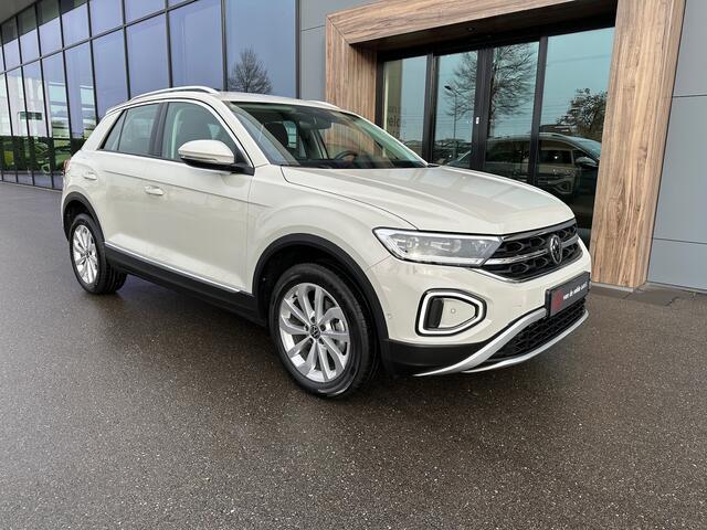 Volkswagen T-Roc 1.5 TSI 150pk DSG Style Carplay | Camera | Keyless | Elek. Achterklep | Rijklaar incl. garantie