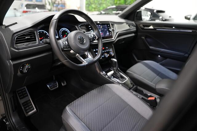 Volkswagen T-Roc 1.5 TSI 3x R-Line * Keyless - LED - Blind Spot - ACC - Lane - App * Keyless Entry - LED Koplampen - Dodehoeksensor - Adaptieve Cruise - Lane Assist - Apple CarPlay / Android Auto